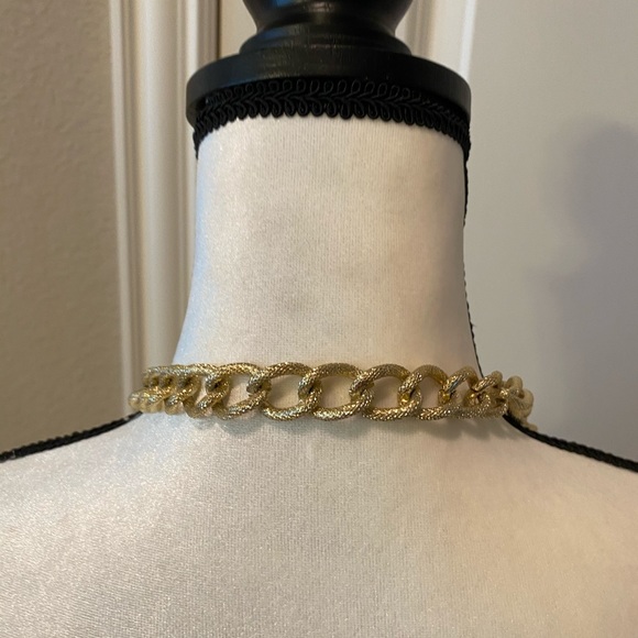 Turquoise and Gold Colored Beaded Necklace - Picture 3 of 9